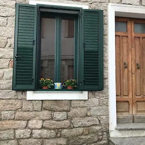 https://sardegna-vicino-ad-olbia-la-casa-nel-vicolo.in-sardinia.net